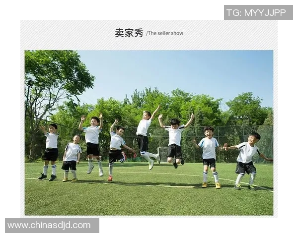 时尚运动新选择蓝绿足球袜为你的球场风格增添活力与个性